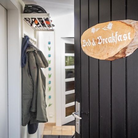 Bed and Breakfast Mybednbreakfast In Bottmingen Exterior foto